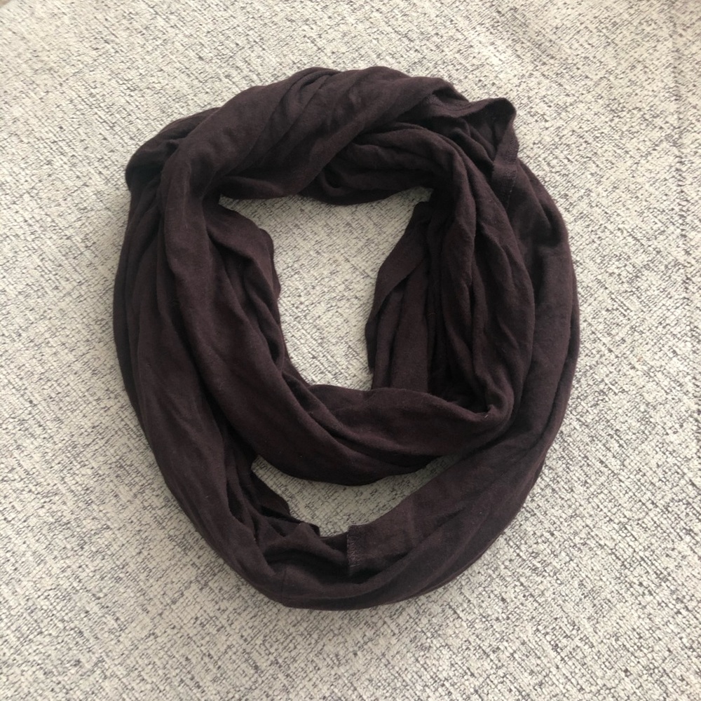 Maroon Circle Scarf